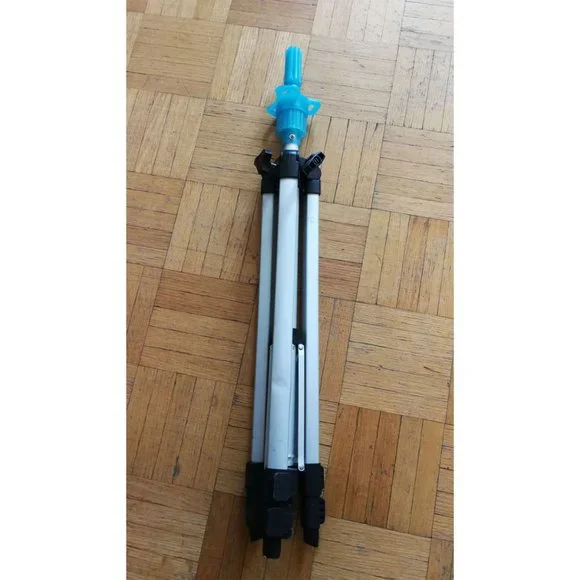 Mannequin head tri pod stand - Picture 4 of 4